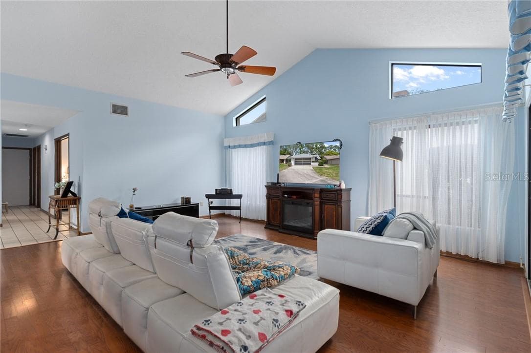 Single Family Residence at 1 Medinah DR W, HOMOSASSA FL 34446, photo 13 of 56