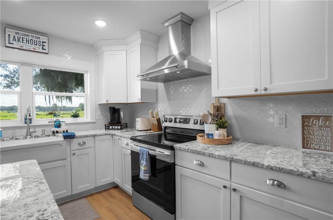 Single Family Residence at 520 Lakewood DR, INVERNESS FL 34450, photo 10 of 60