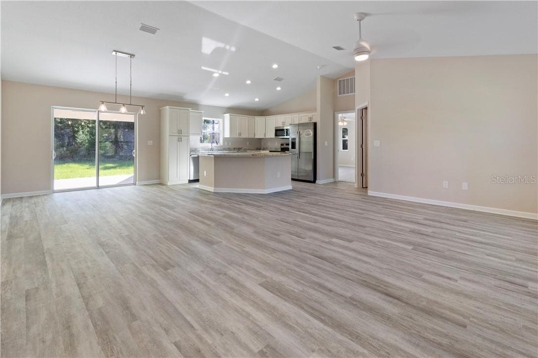 Single Family Residence at 6243 N Matheson DR, DUNNELLON FL 34434, Dunnellon, photo 5 of 33