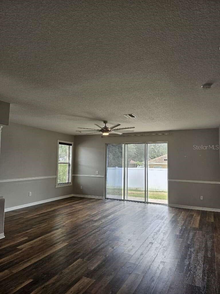Single Family Residence at 12721 STANDBRIDGE DR, RIVERVIEW, photo 7 of 13