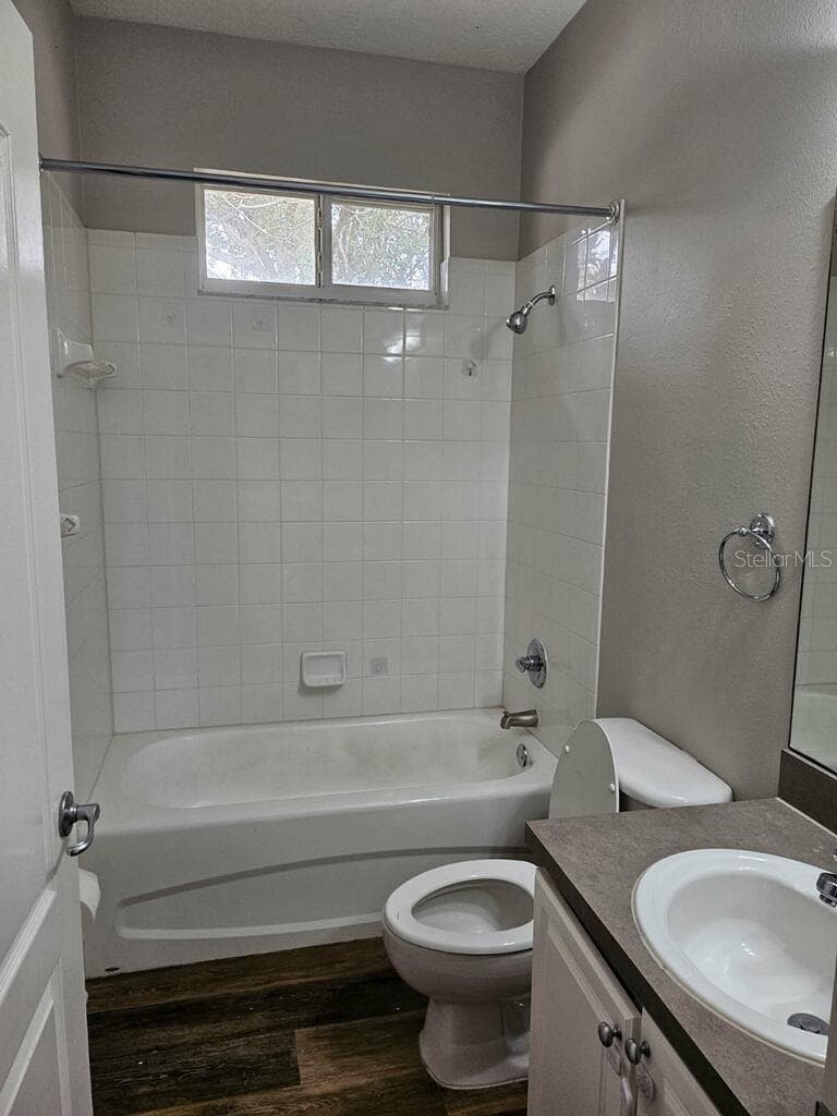 Single Family Residence at 12721 STANDBRIDGE DR, RIVERVIEW, photo 12 of 13