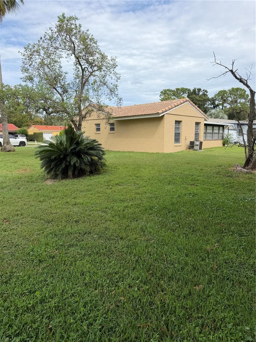 Single Family Residence at ORLANDO, photo 4 of 18