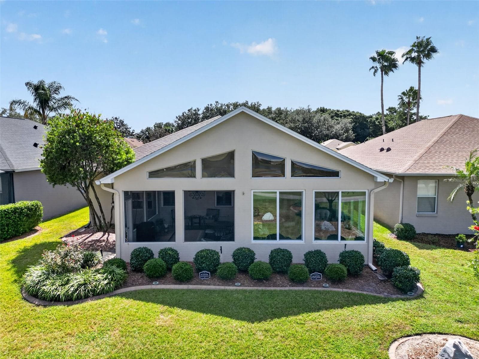 Single Family Residence at 8021 SAINT JAMES WAY, MOUNT DORA, photo 7 of 46