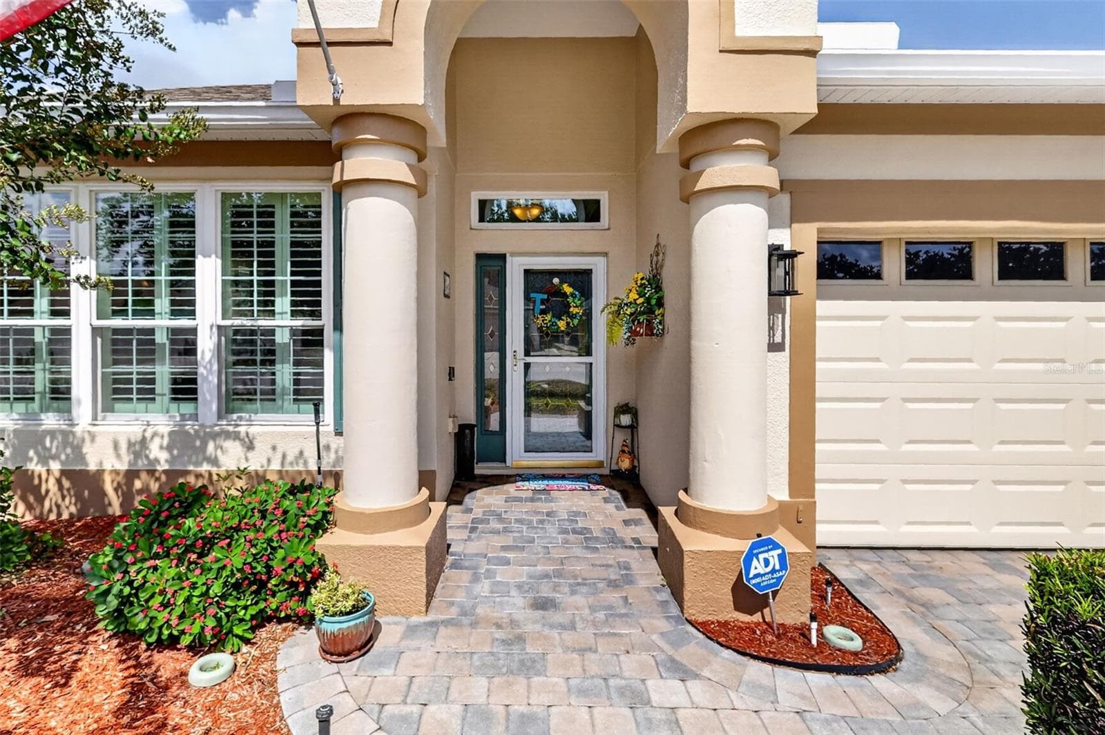 Single Family Residence at 8021 SAINT JAMES WAY, MOUNT DORA, photo 10 of 46