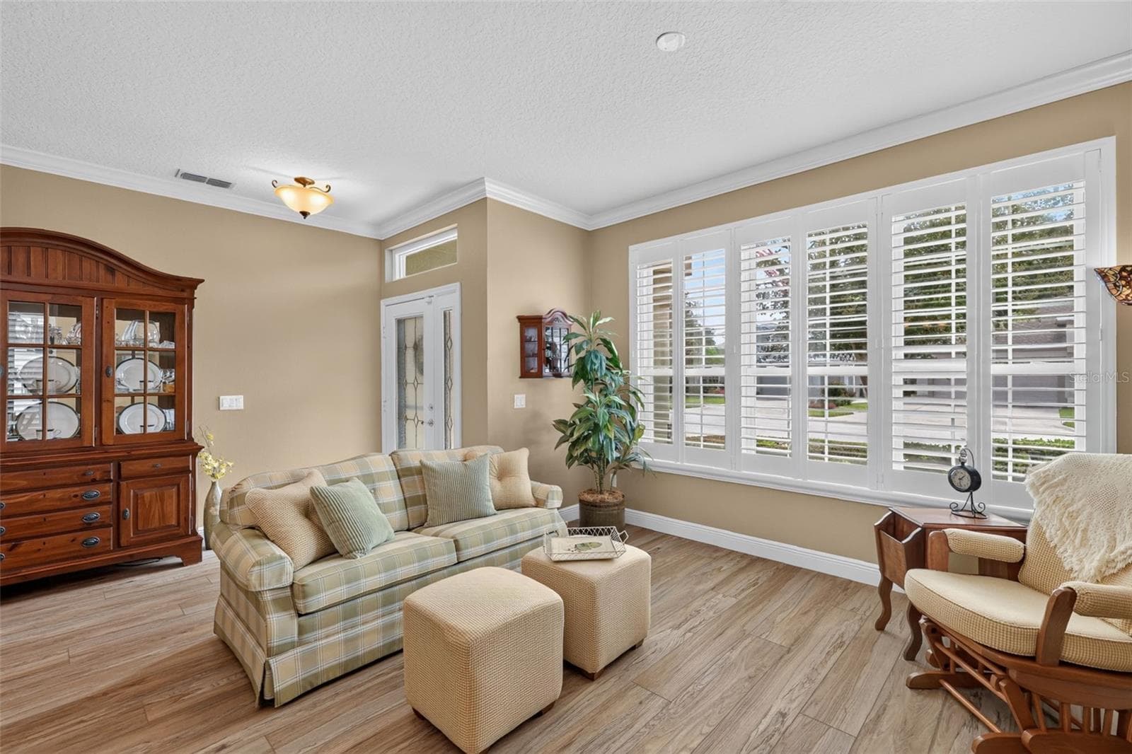 Single Family Residence at 8021 SAINT JAMES WAY, MOUNT DORA, photo 13 of 46