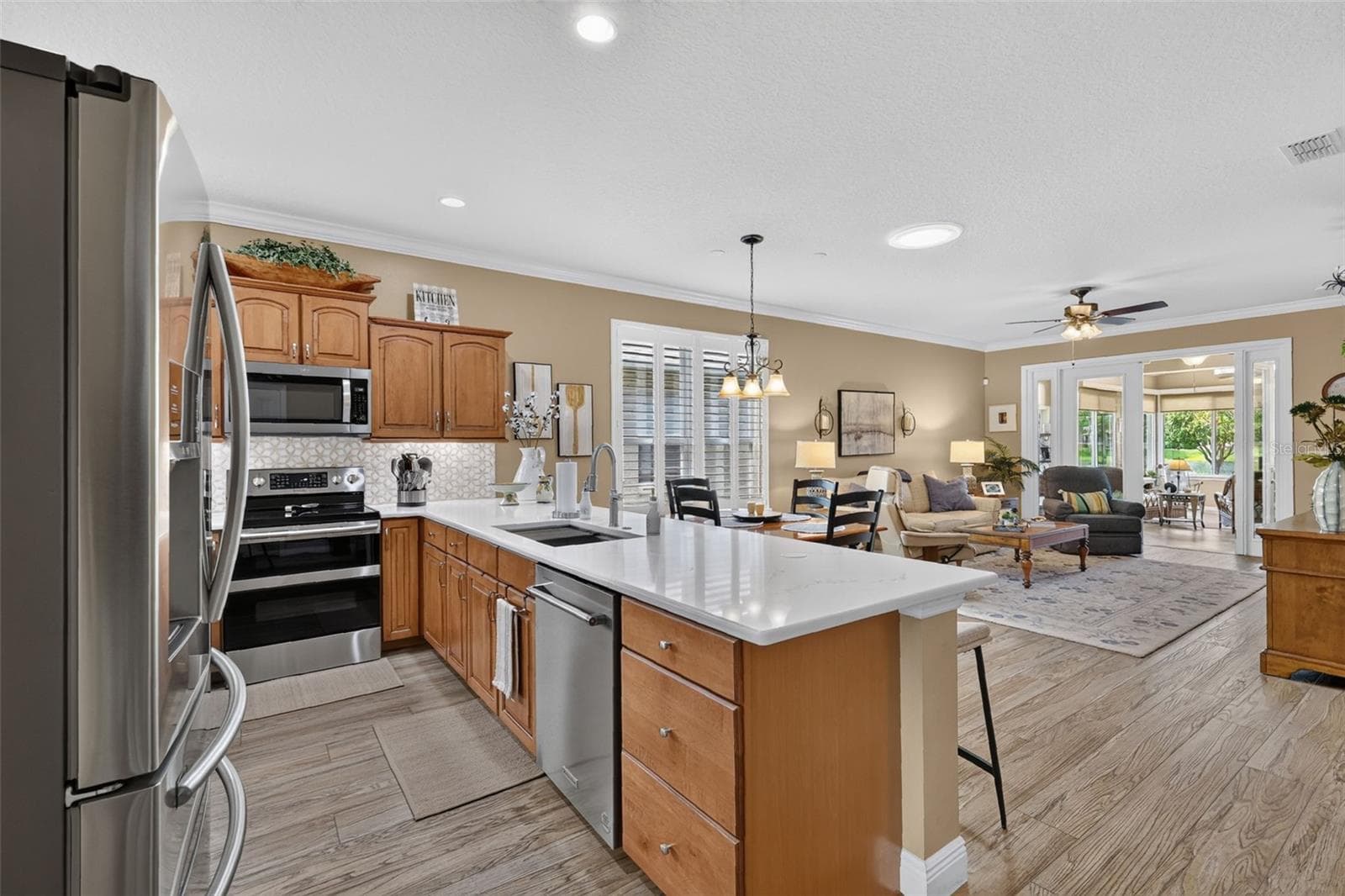 Single Family Residence at 8021 SAINT JAMES WAY, MOUNT DORA, photo 17 of 46
