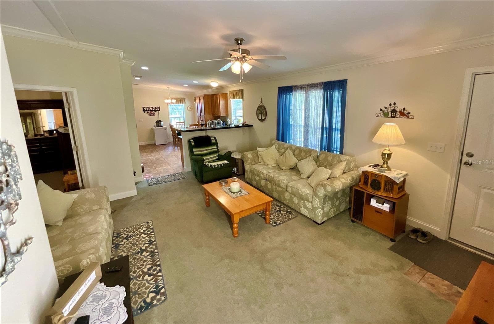 Manufactured Home at 104 SILVER DOLLAR DR, HAWTHORNE, photo 9 of 34
