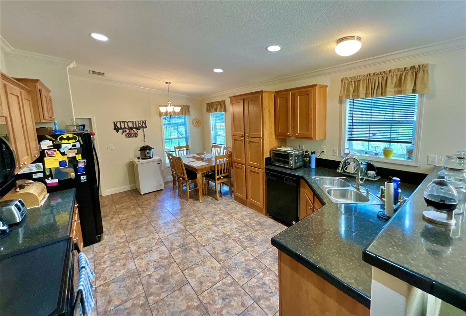 Manufactured Home at 104 SILVER DOLLAR DR, HAWTHORNE, photo 12 of 34