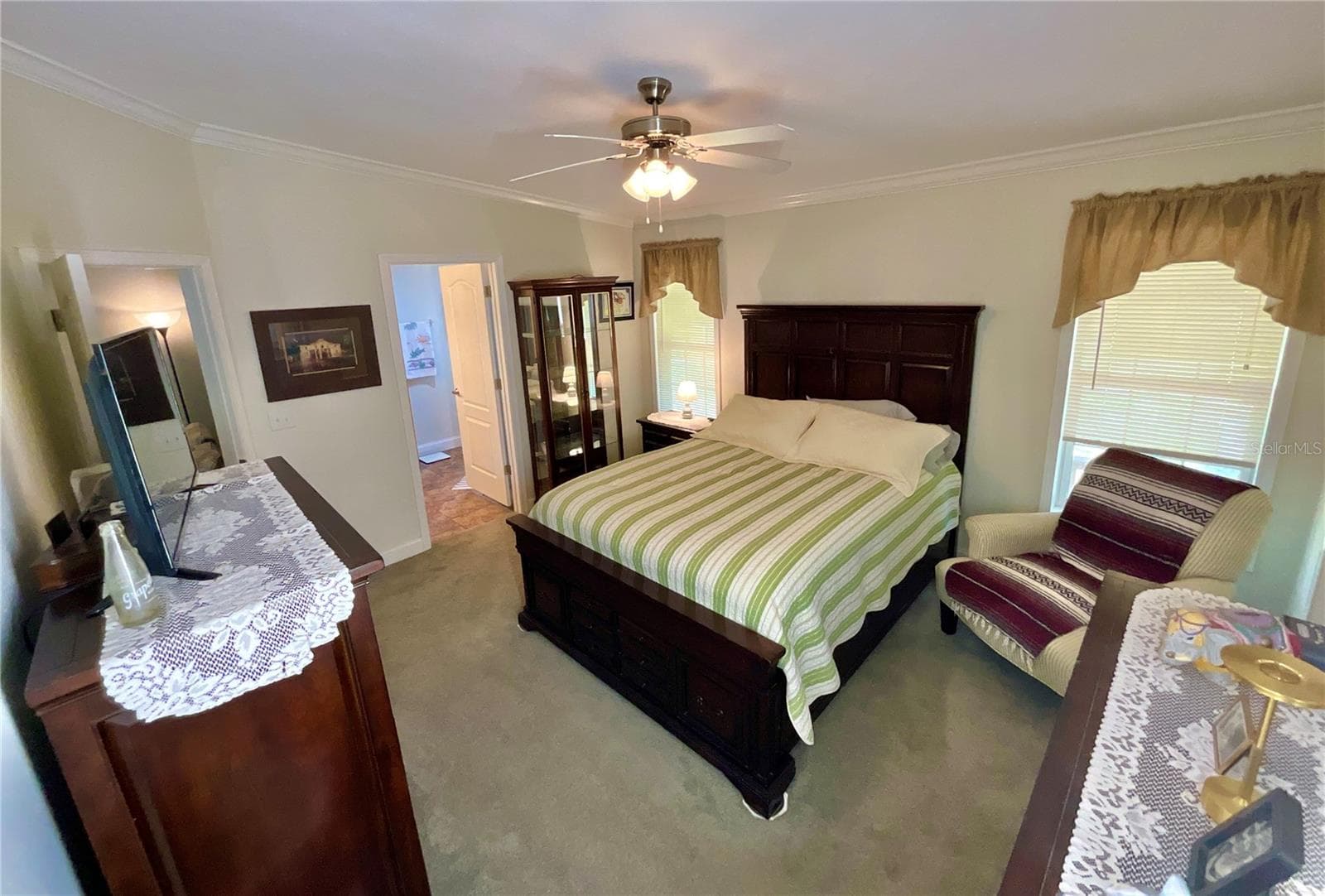 Manufactured Home at 104 SILVER DOLLAR DR, HAWTHORNE, photo 17 of 34