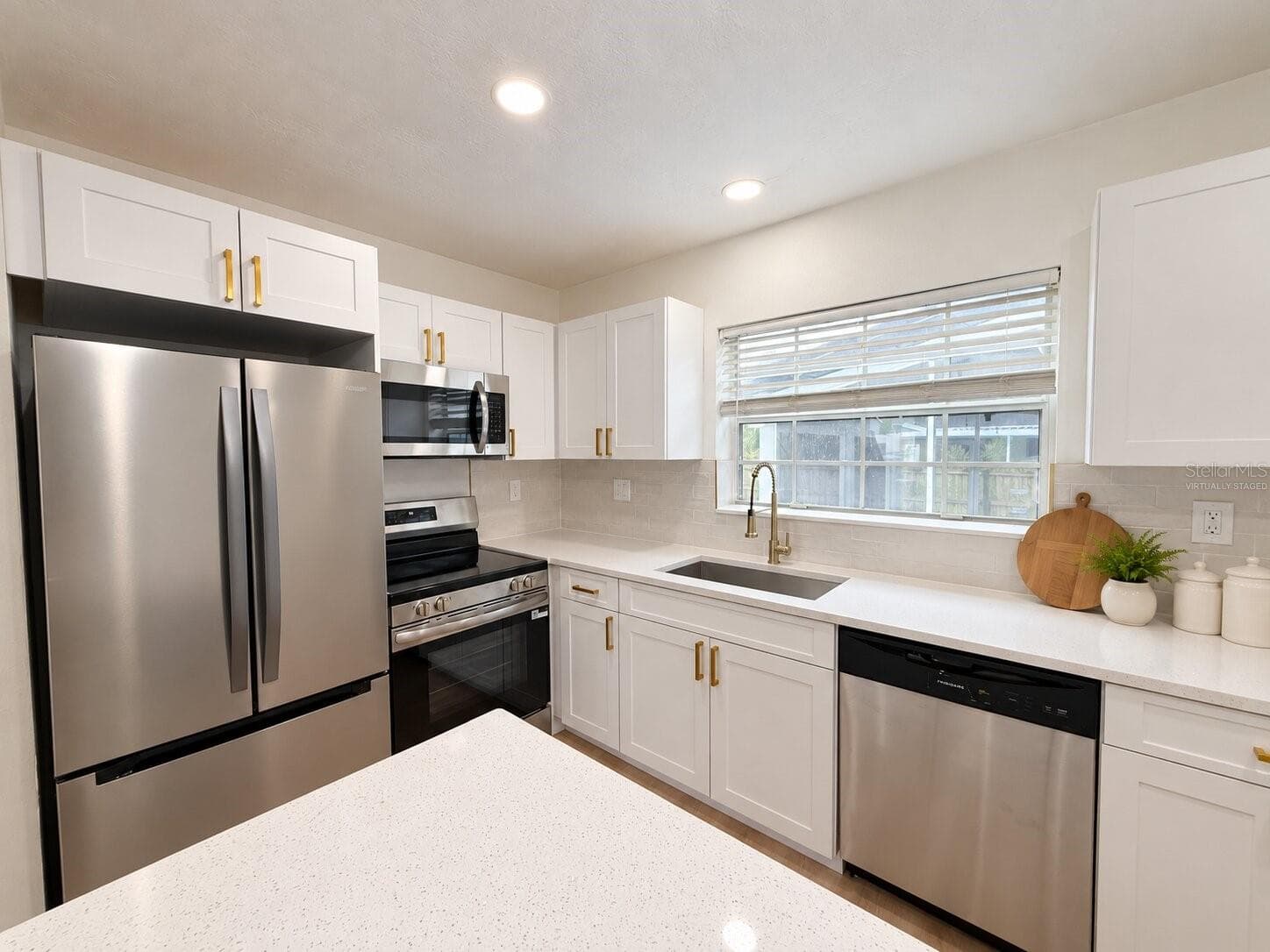 Virtually Staged - 4558 25TH AVE N, ST PETERSBURG
