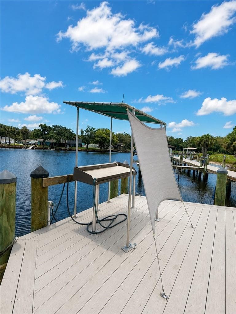 Fish Cleaning Station - 11025 W Harbor Watch LOOP, CRYSTALRIVER FL 34428, Crystal River