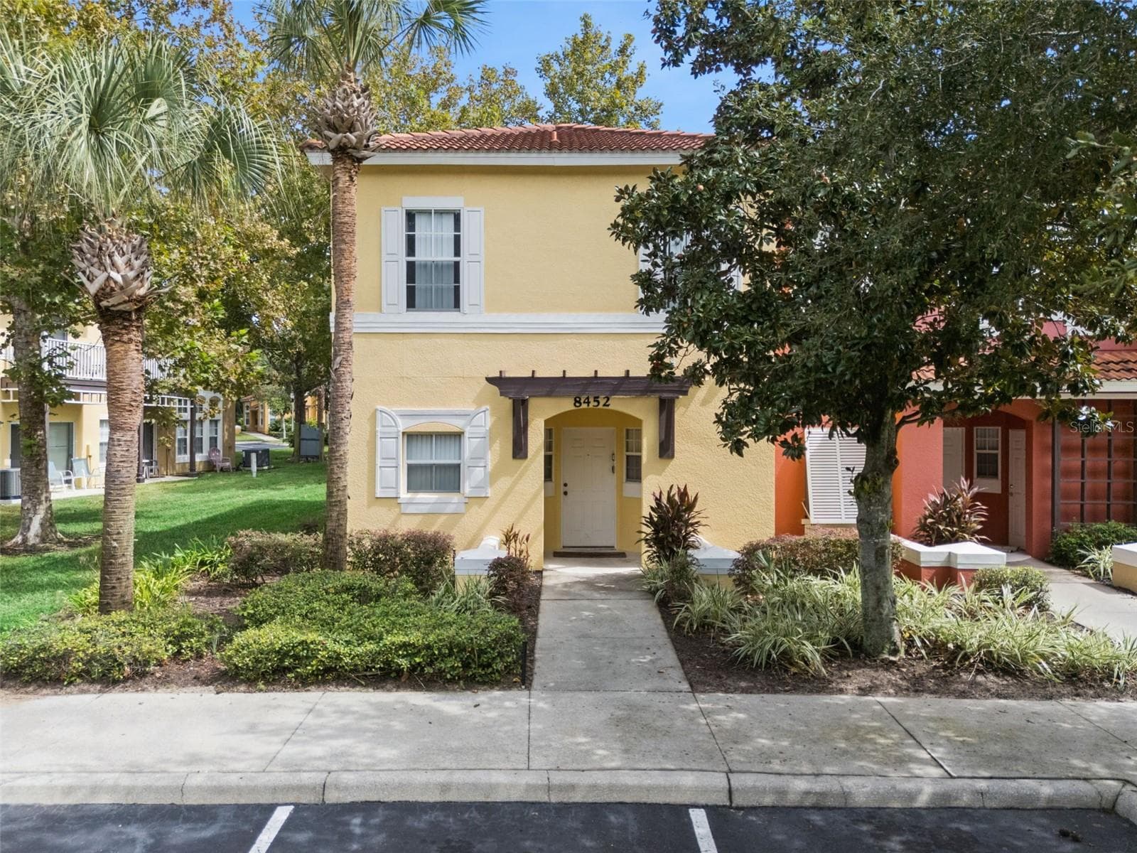 8452 CRYSTAL COVE LOOP