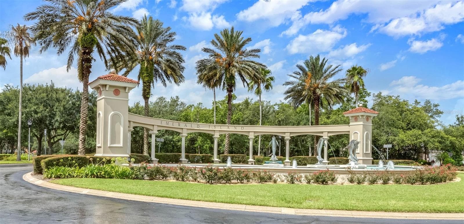 Emerald Island Resort Front Entrance - 8452 CRYSTAL COVE LOOP, KISSIMMEE