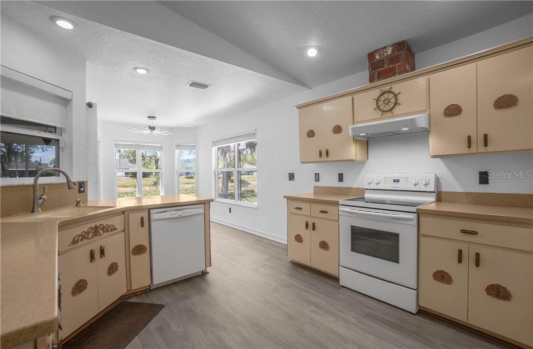 Single Family Residence at 127 N Golf Harbor PATH, INVERNESS FL 34450, photo 13 of 56