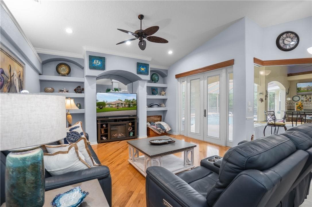 Single Family Residence at 5 Zinnias CT, HOMOSASSA FL 34446, photo 14 of 46