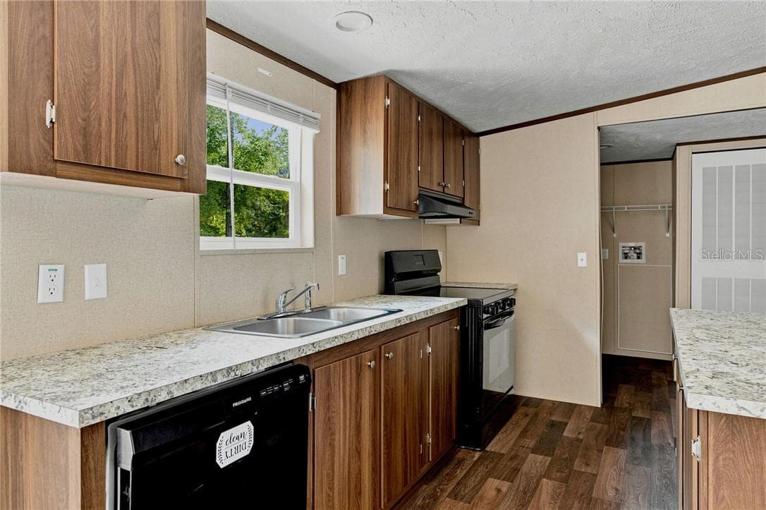 Residential at 3040 N Thad TER, CRYSTALRIVER FL 34428, Crystal River, photo 11 of 48
