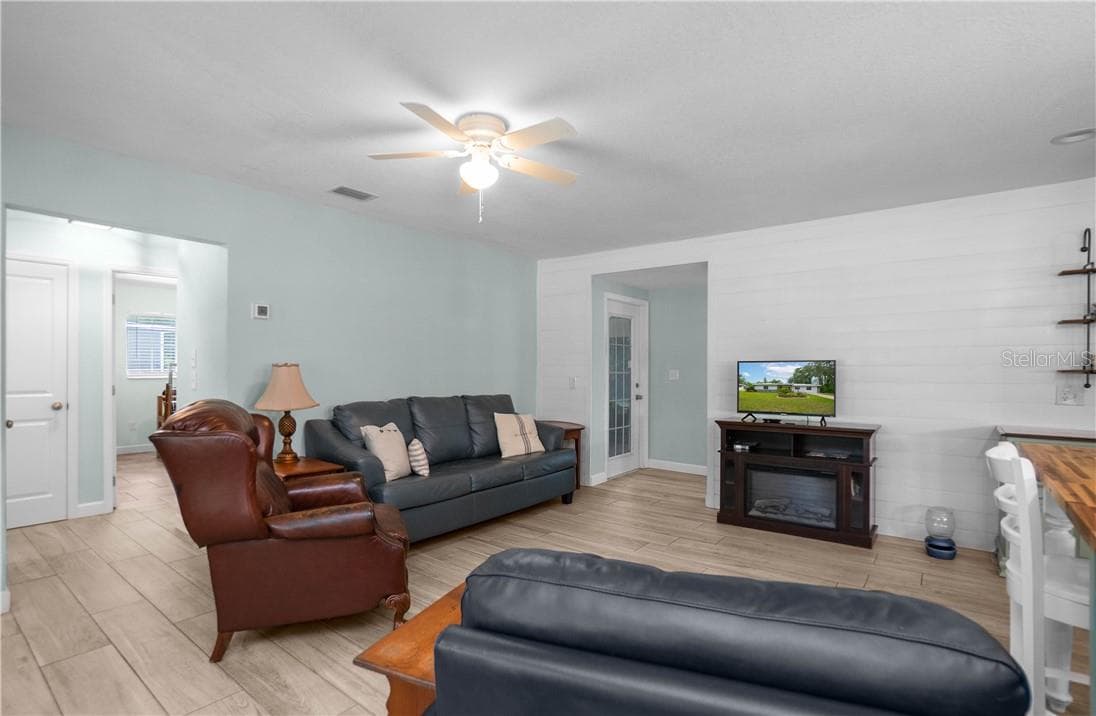 Single Family Residence at 6263 E King LN, INVERNESS FL 34452, photo 6 of 36