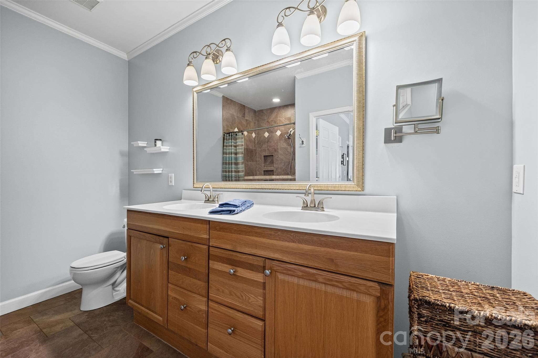 Single Family Residence at 1566 Dirt Road, Lancaster, photo 10 of 21