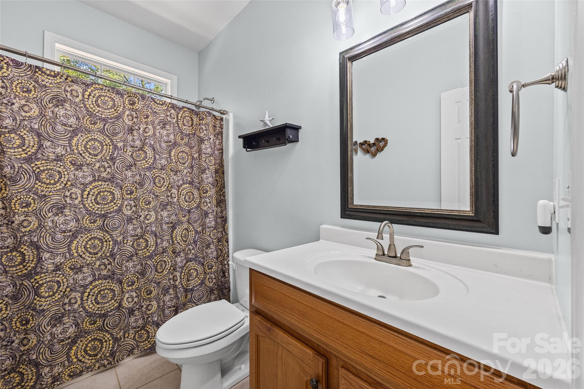 Single Family Residence at 1566 Dirt Road, Lancaster, photo 14 of 21