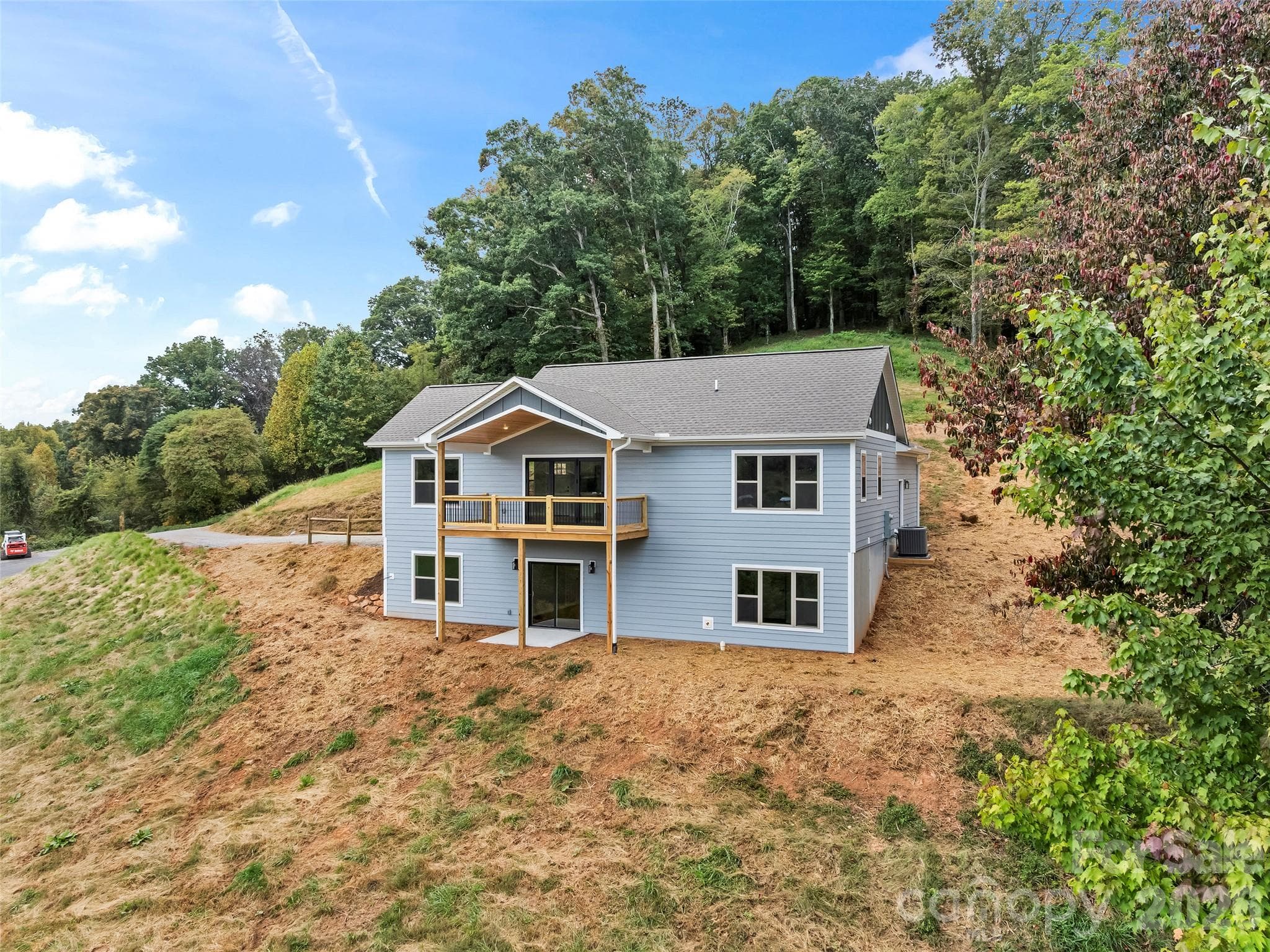 Single Family Residence at 210 Aster Ridge Drive, Waynesville, photo 3 of 39