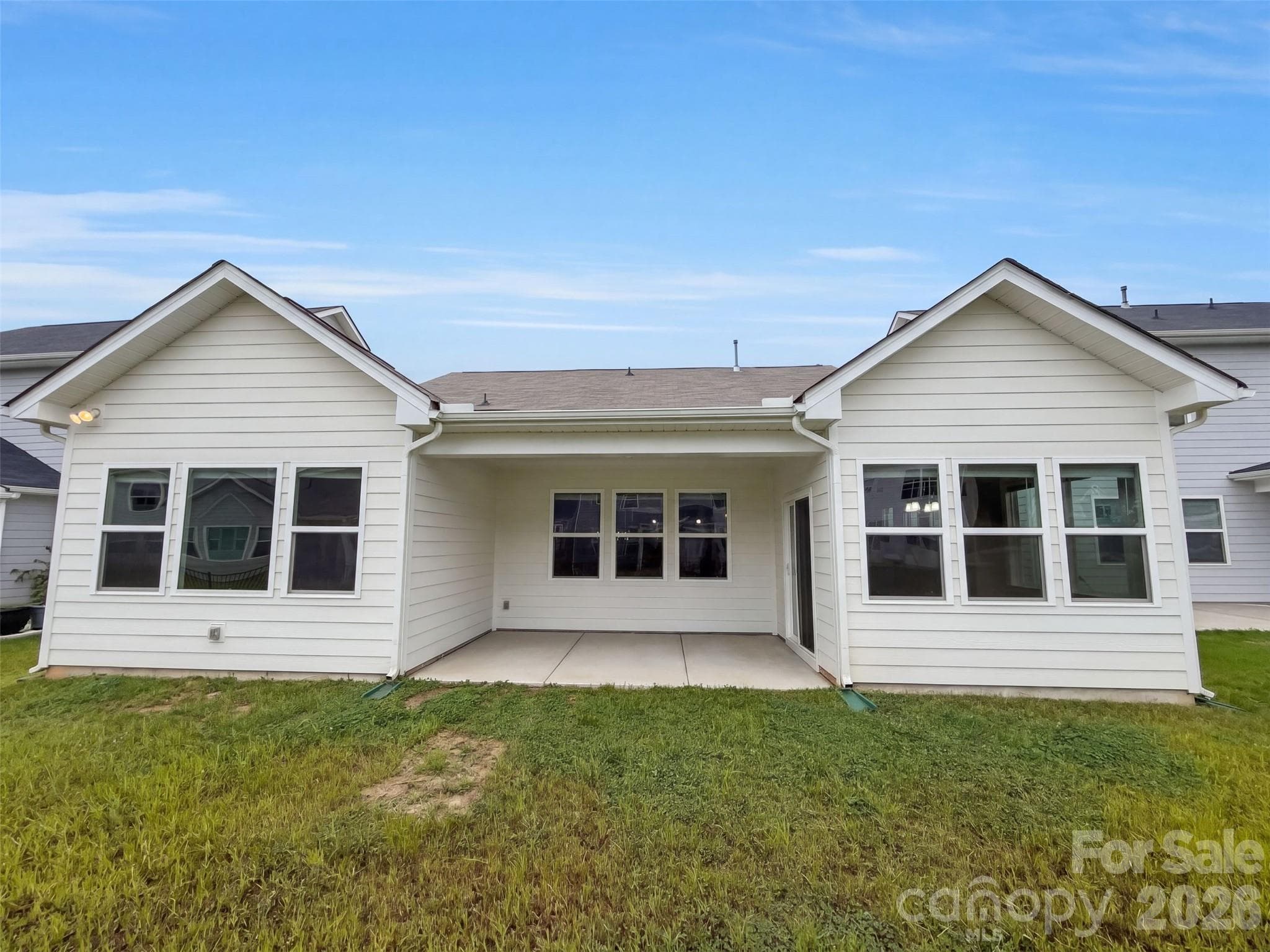Single Family Residence at 6109 Balham Court, Charlotte, photo 5 of 33