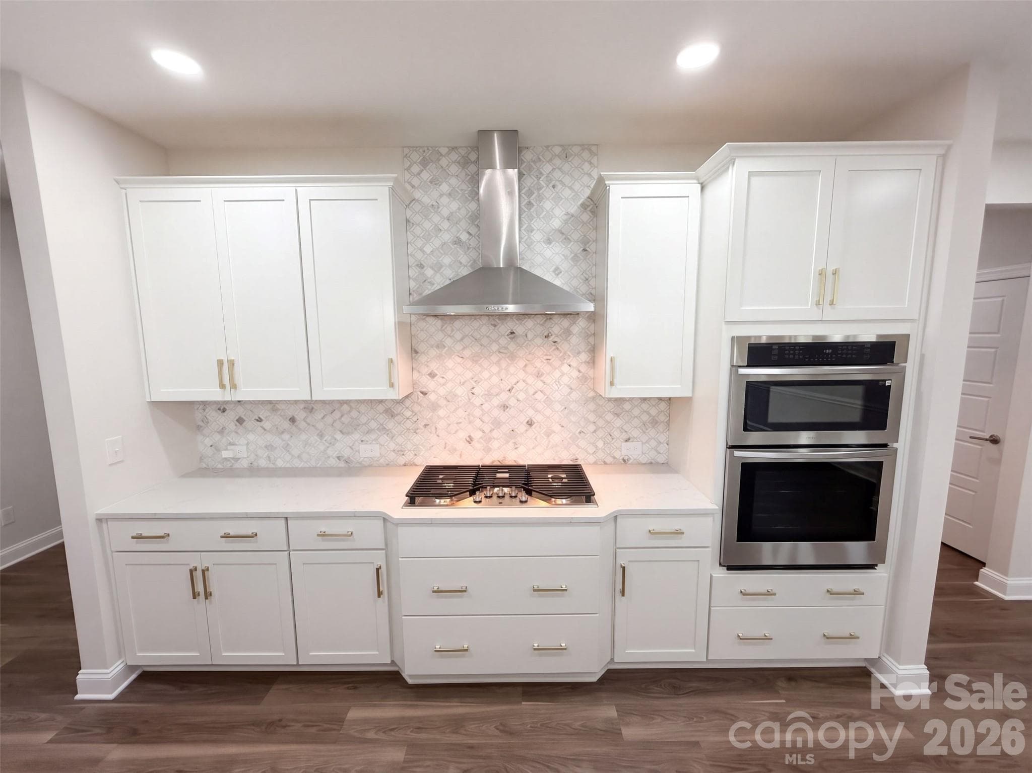 Single Family Residence at 6109 Balham Court, Charlotte, photo 8 of 33