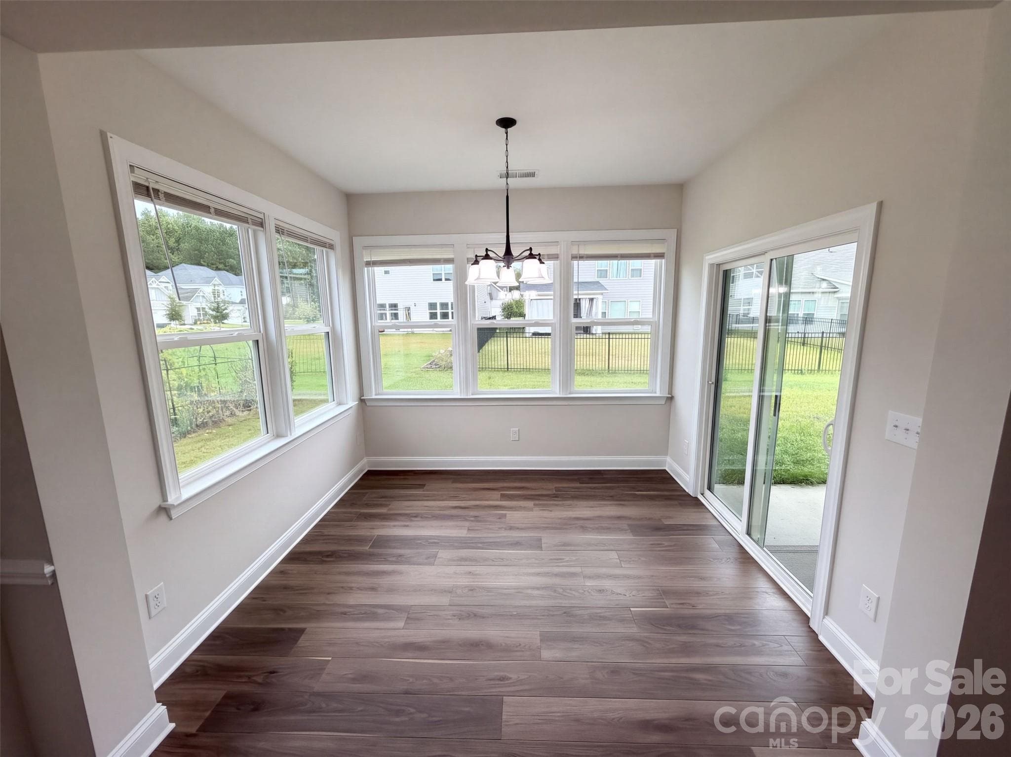 Single Family Residence at 6109 Balham Court, Charlotte, photo 11 of 33