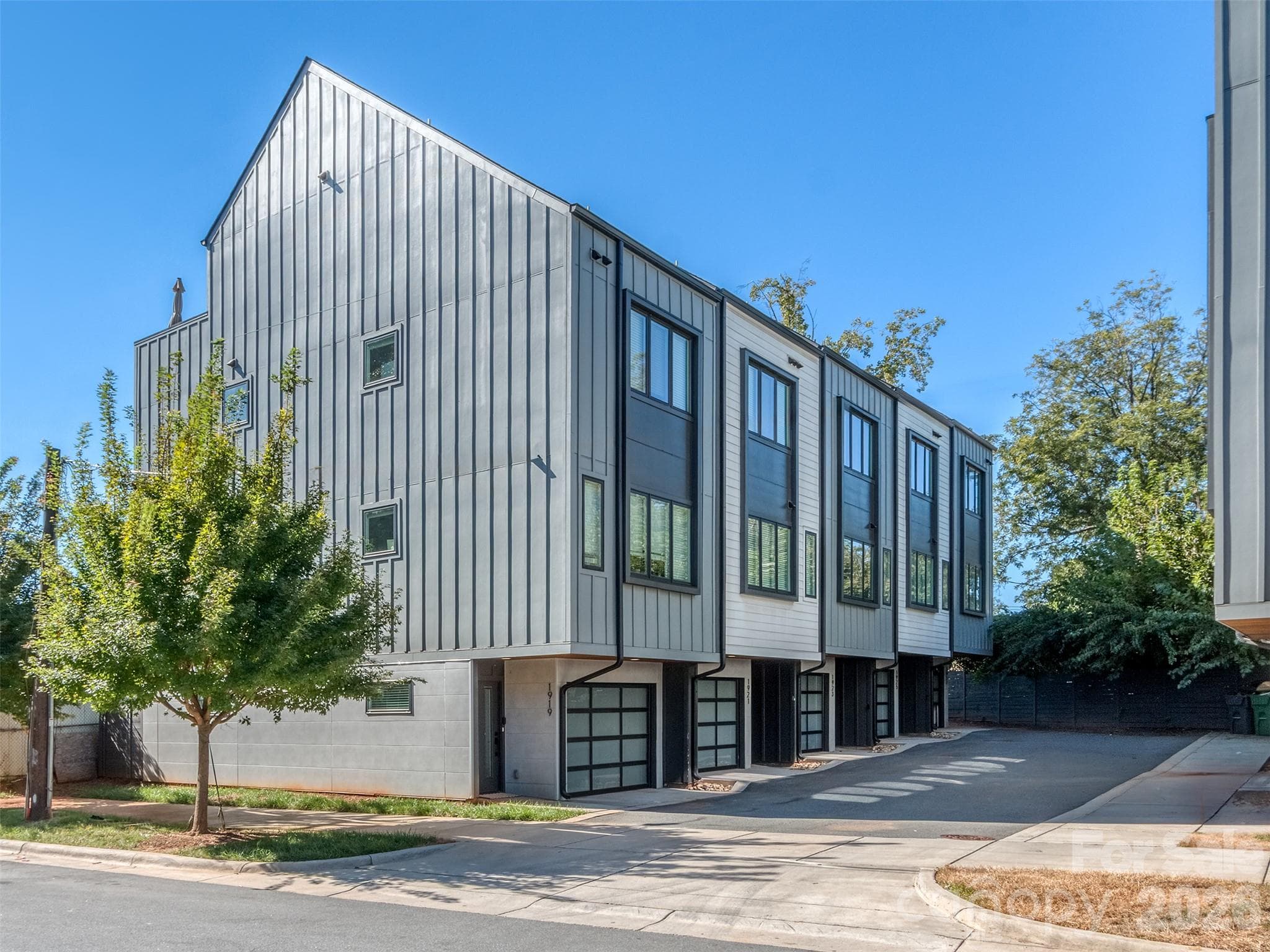1919 W Trade Street