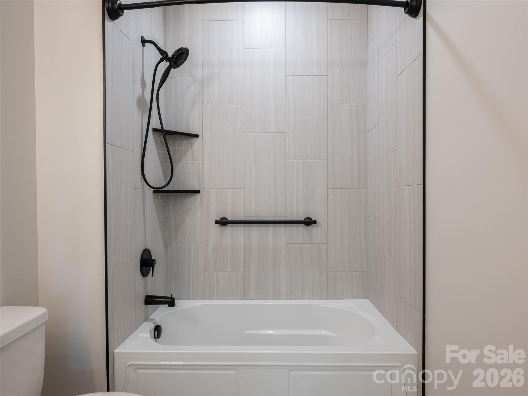 Townhouse at 8 Heartleaf Circle, Arden, photo 33 of 41