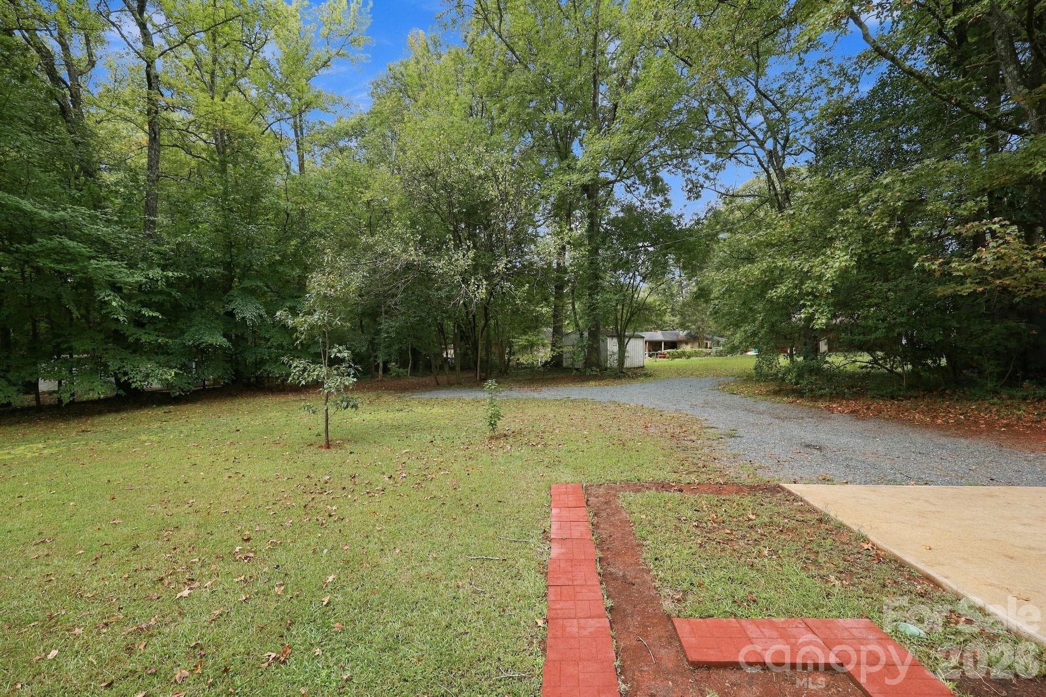 Single Family Residence at 7029 Linda Lake Drive, Charlotte, photo 30 of 33