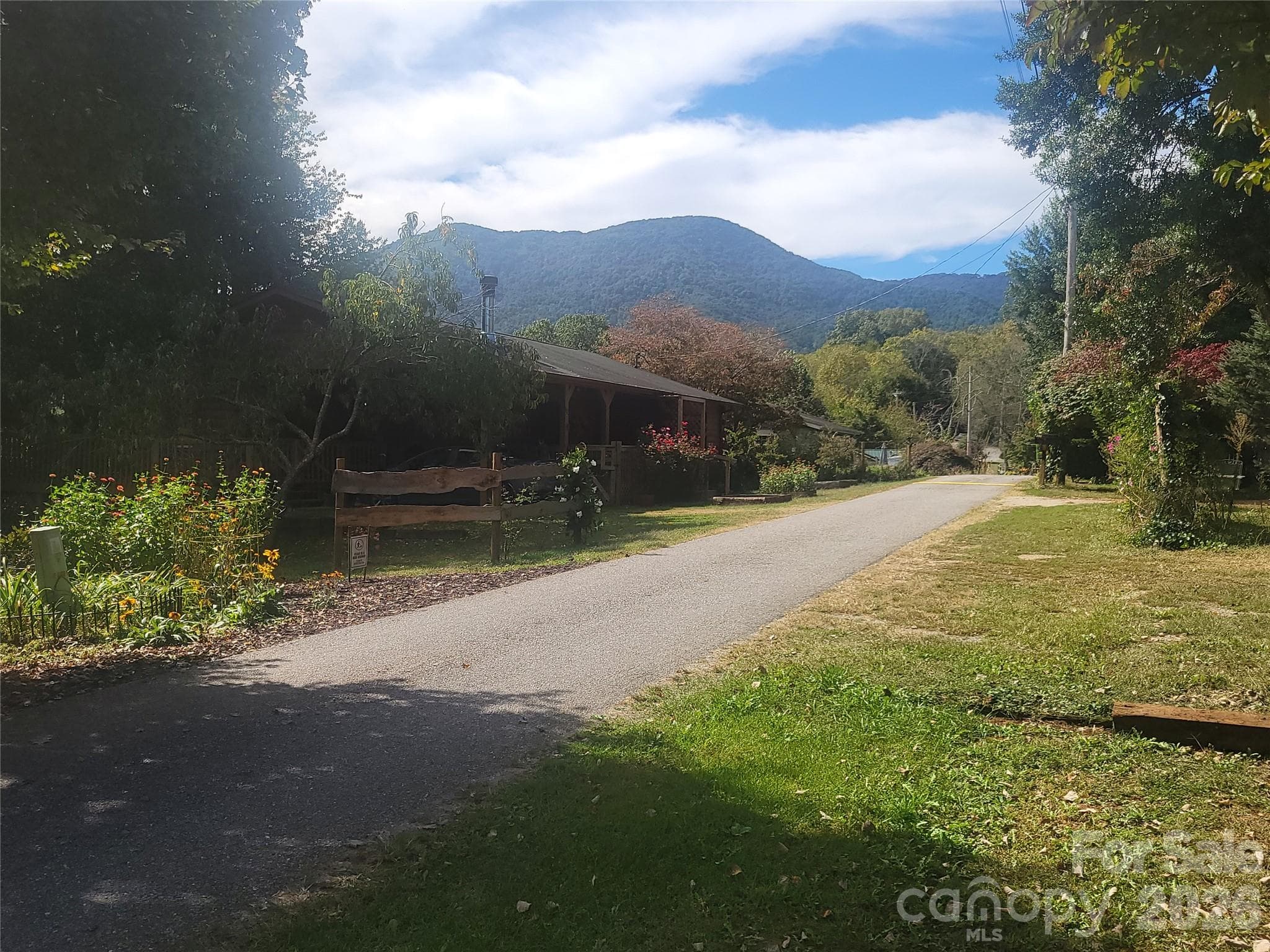Single Family Residence at 265 Midland Drive, Waynesville, photo 23 of 25