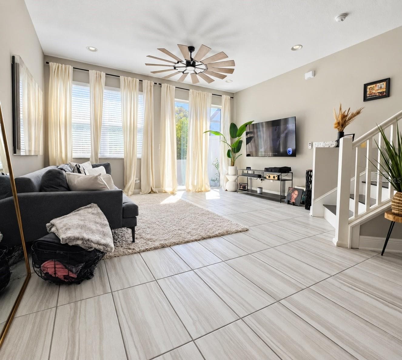 Living Room - 2429 FOGGY CREEK CIR, CLEARWATER