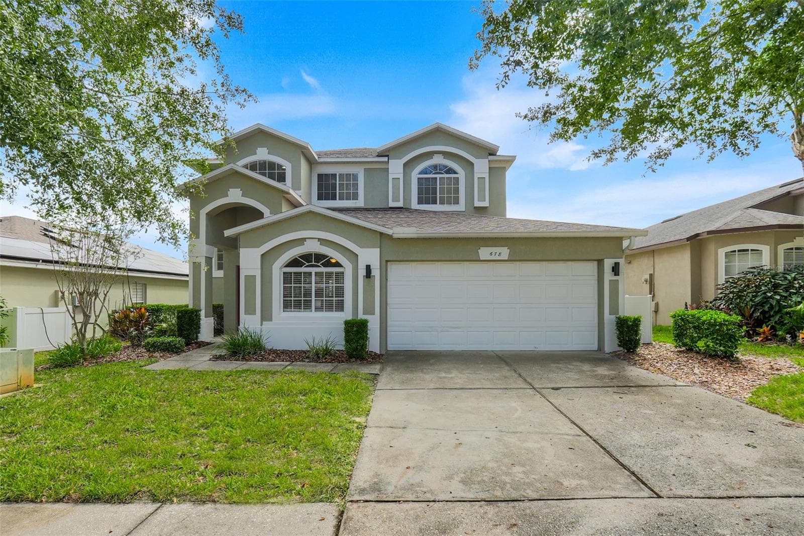 678 HENLEY CIR