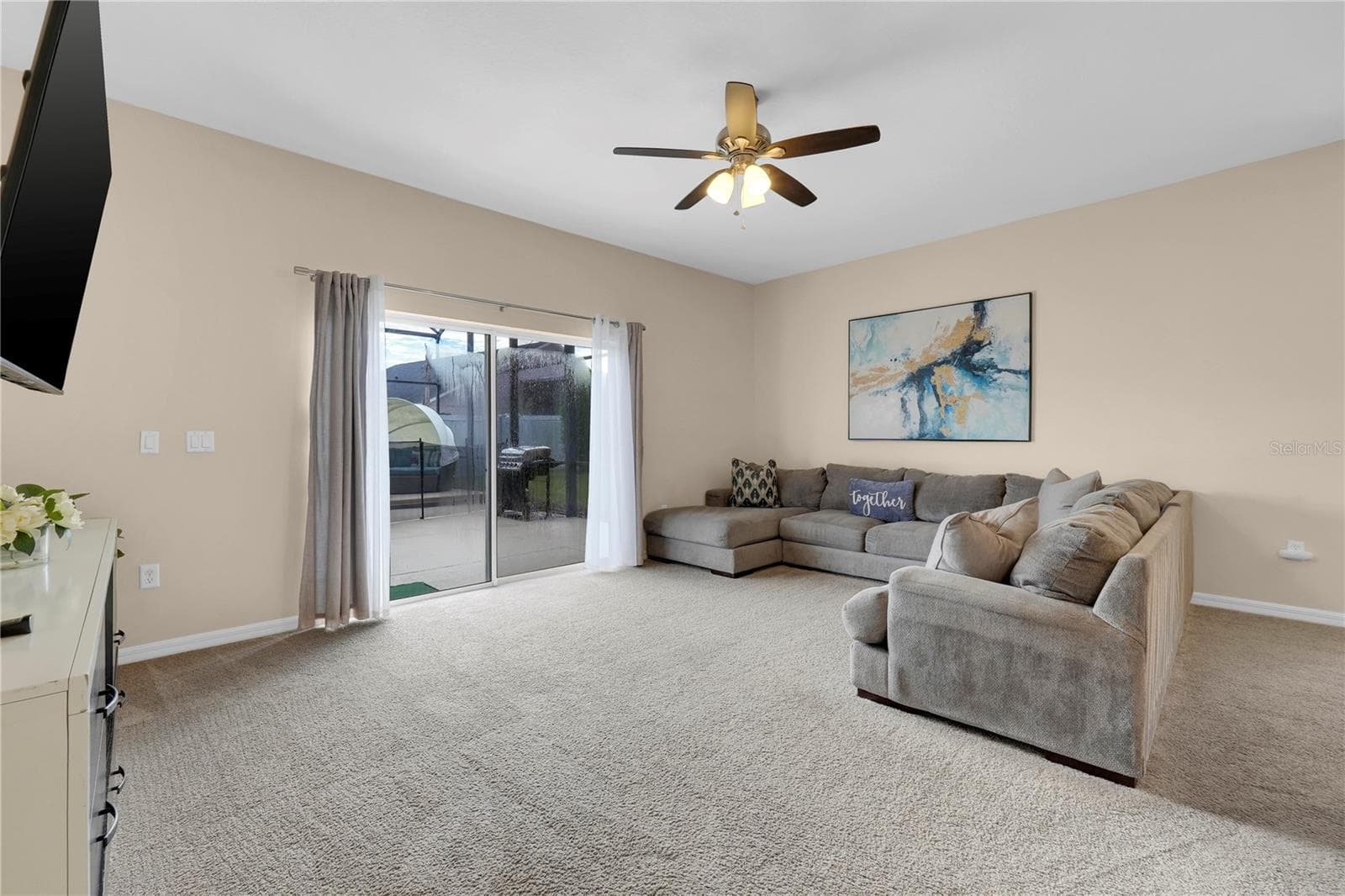 Single Family Residence at 678 HENLEY CIR, DAVENPORT, photo 10 of 50