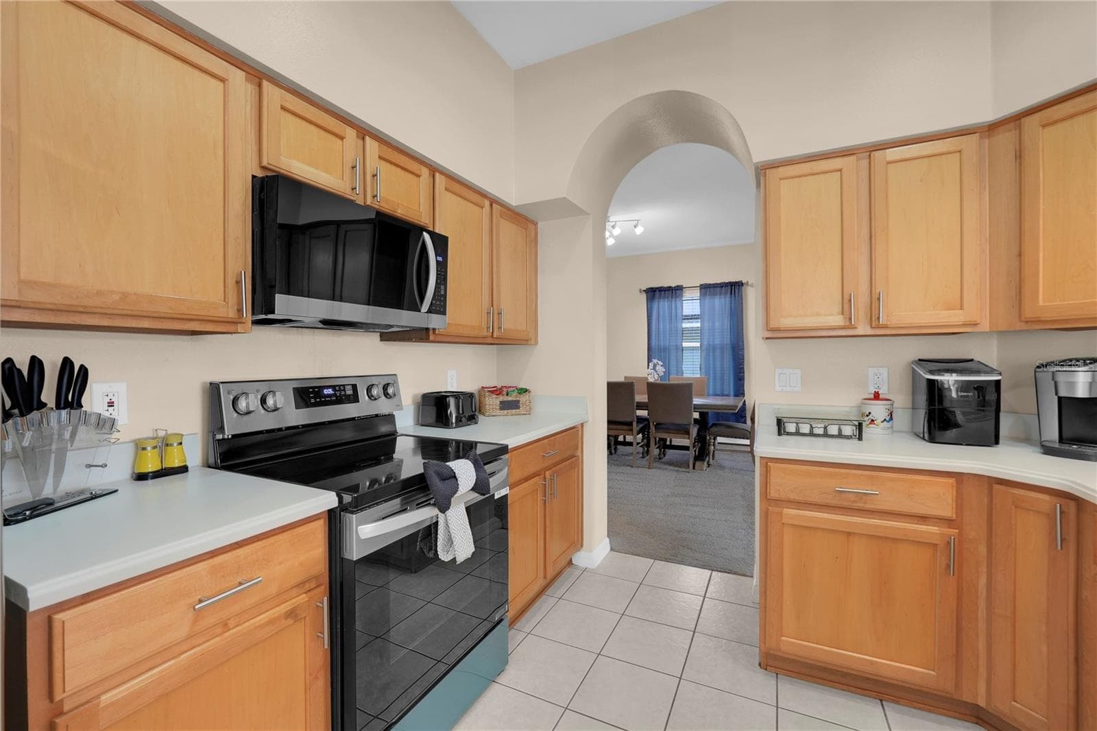 Single Family Residence at 678 HENLEY CIR, DAVENPORT, photo 15 of 50