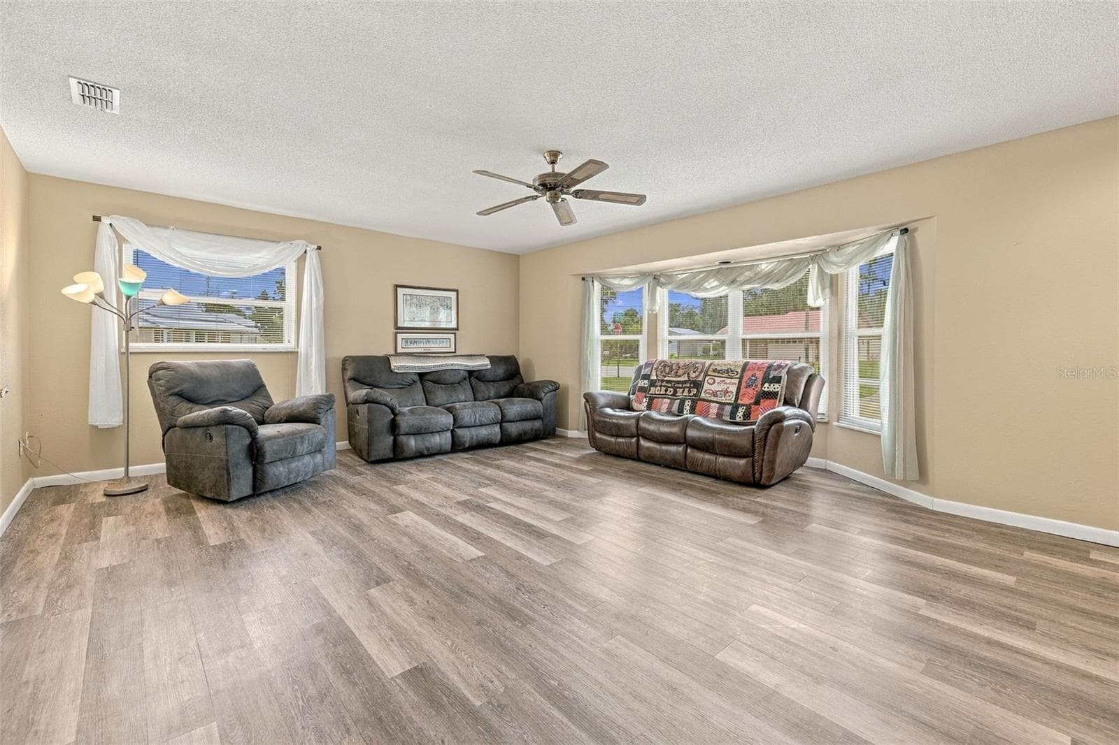Single Family Residence at 107 N CORY DR, EDGEWATER, photo 24 of 34