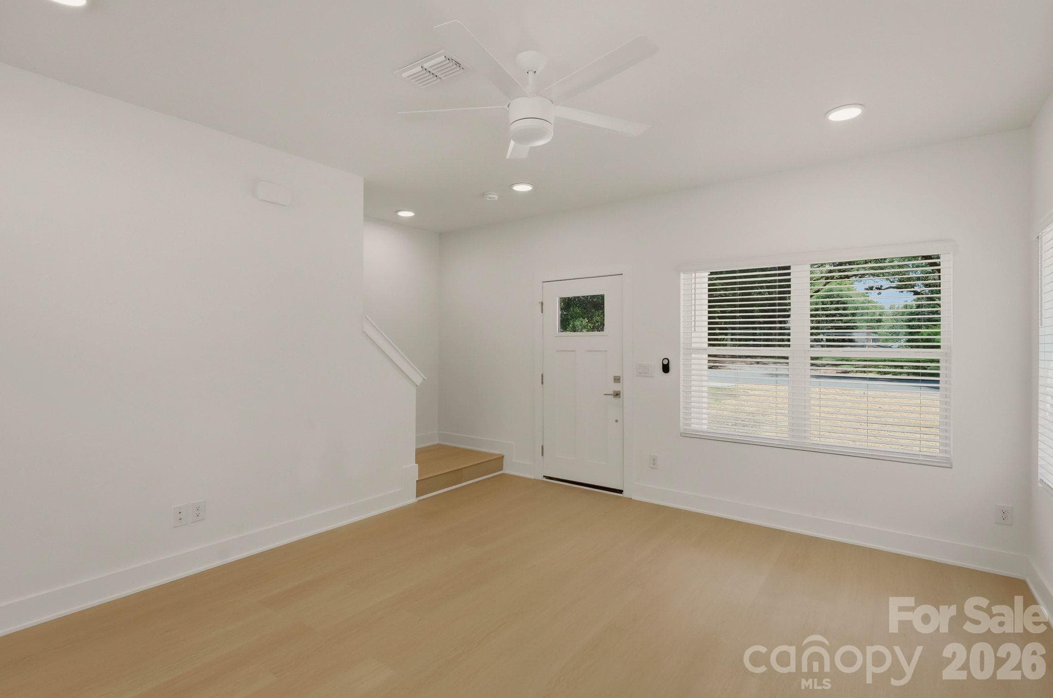 Single Family Residence at 3025 Belmeade Drive, Charlotte, photo 12 of 31