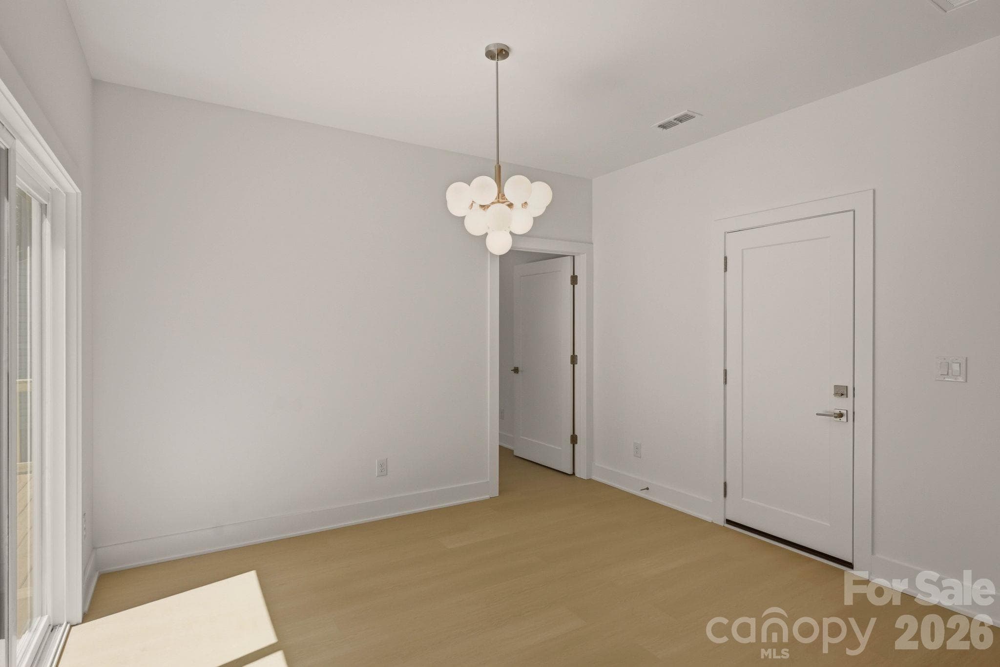Single Family Residence at 3025 Belmeade Drive, Charlotte, photo 15 of 31