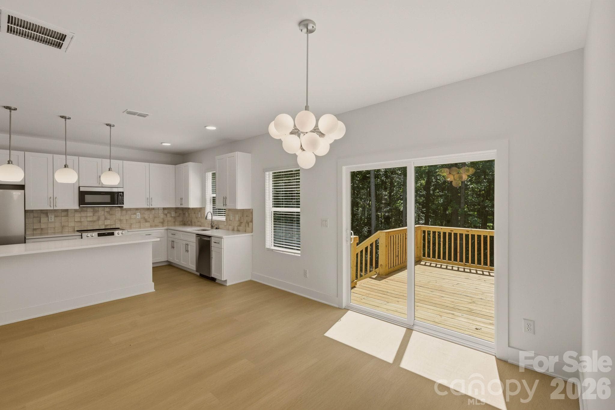 Single Family Residence at 3025 Belmeade Drive, Charlotte, photo 10 of 31
