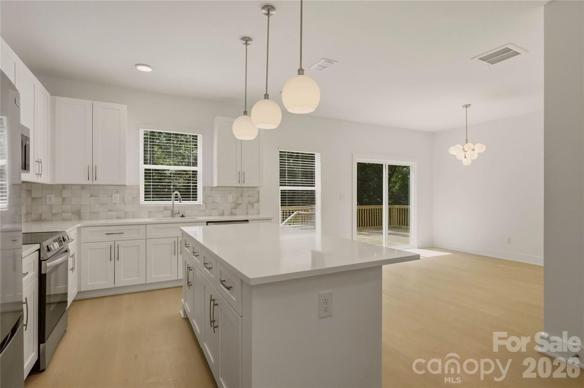 Single Family Residence at 3025 Belmeade Drive, Charlotte, photo 7 of 31