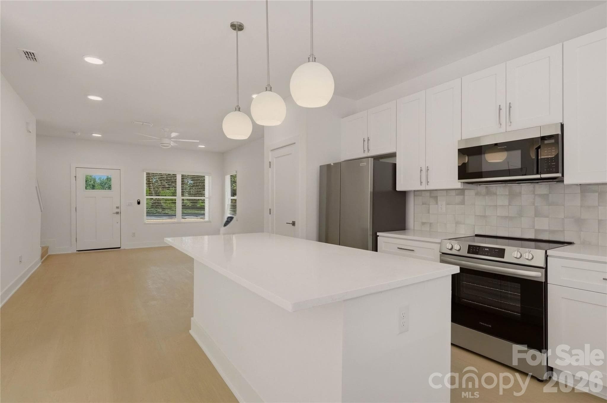 Single Family Residence at 3025 Belmeade Drive, Charlotte, photo 5 of 31
