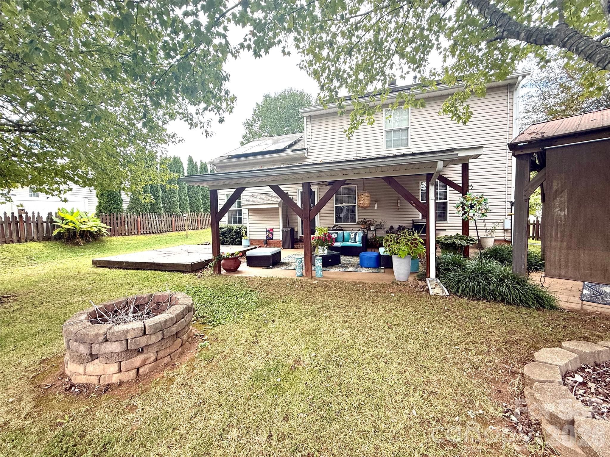 1969 8th Street Lane SE