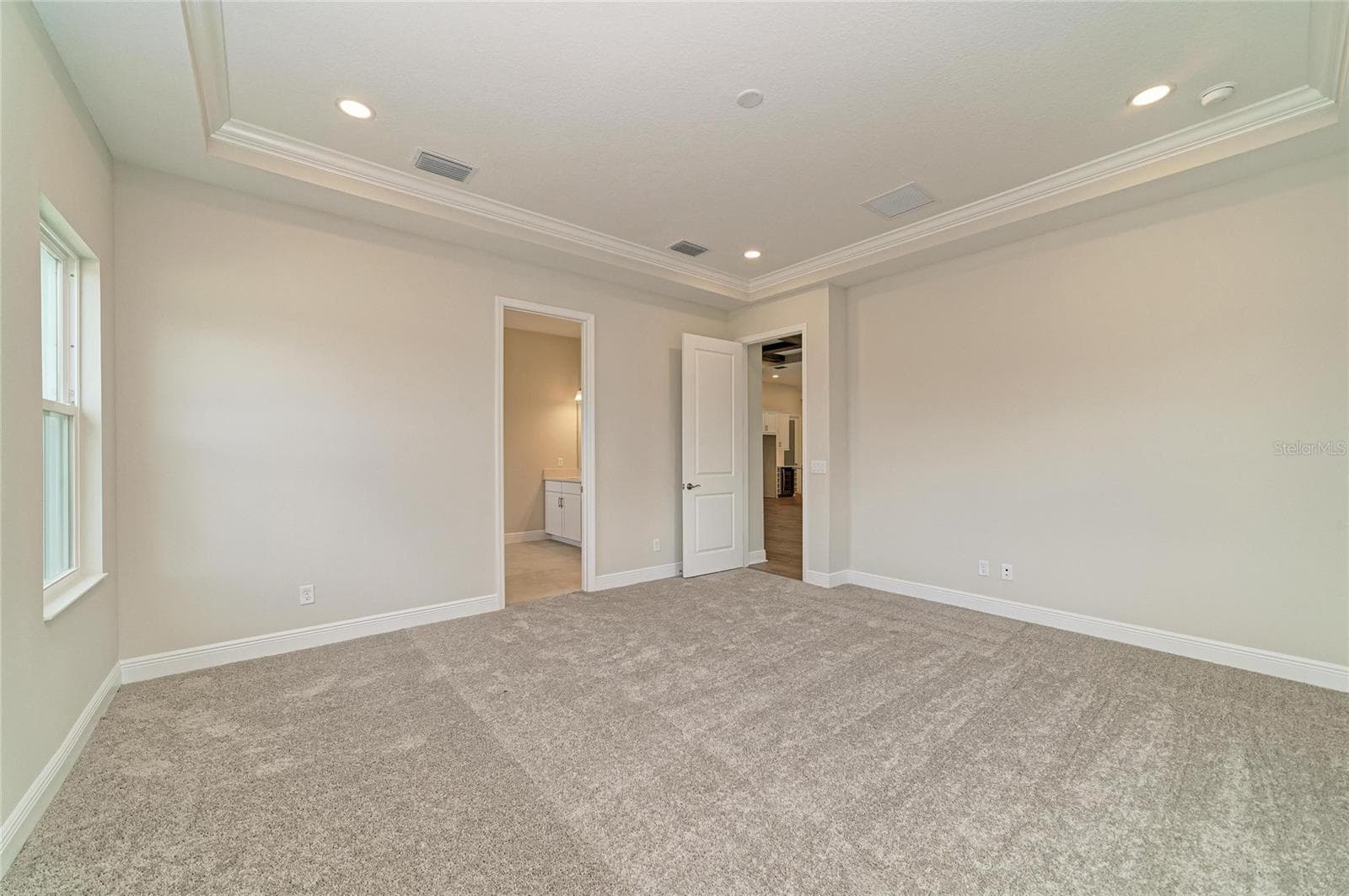 Single Family Residence at 11340 LONGLEAF PINES BLVD, SARASOTA, photo 9 of 38