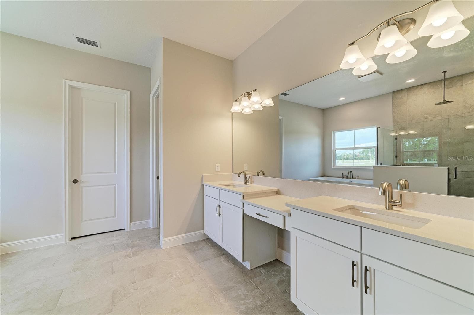 Single Family Residence at 11340 LONGLEAF PINES BLVD, SARASOTA, photo 10 of 38