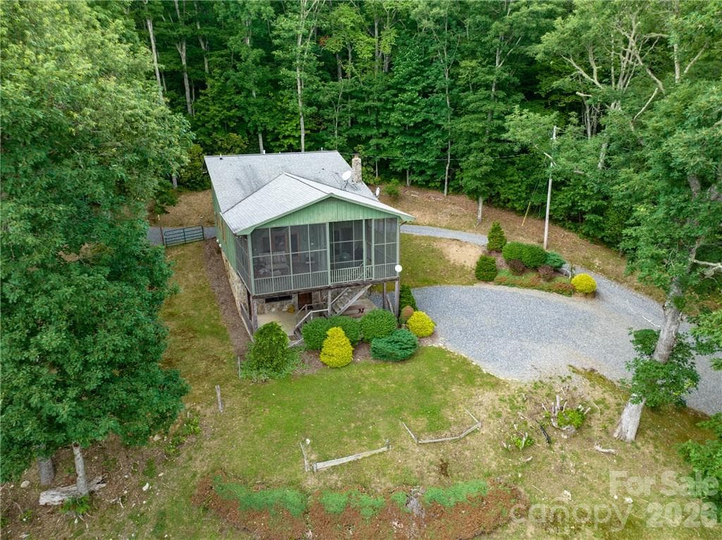 Single Family Residence at Sylva, photo 14 of 74