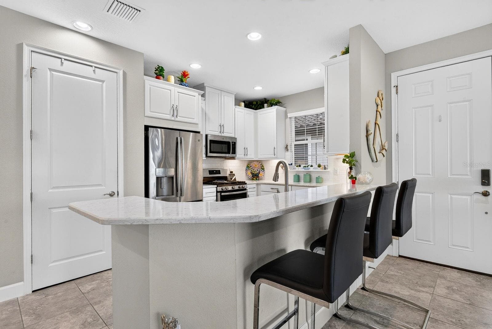 Villa at 5415 TALIAFERRO CT, PALMETTO, photo 11 of 52
