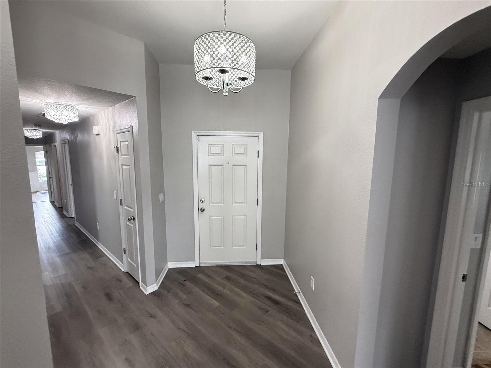 Single Family Residence at 14214 EDINBURGH MOOR DR, WIMAUMA, photo 4 of 27