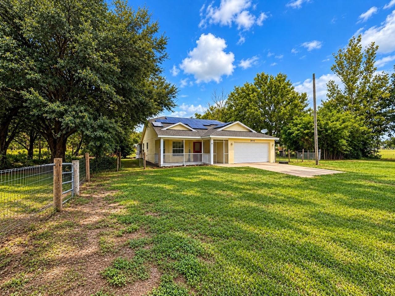 Single Family Residence at 26143 LAMBETH RD, BROOKSVILLE, photo 4 of 61