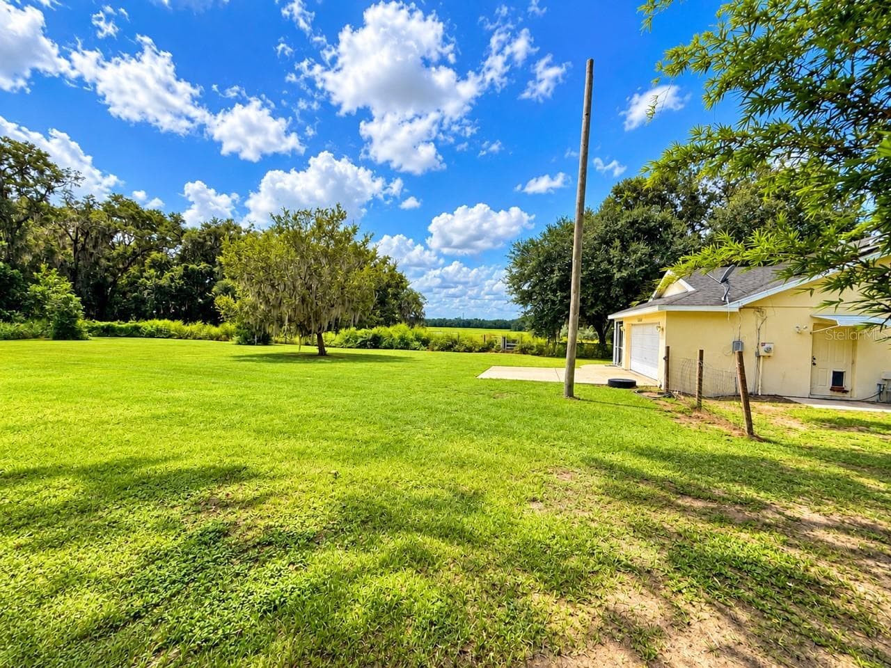 Single Family Residence at 26143 LAMBETH RD, BROOKSVILLE, photo 7 of 61