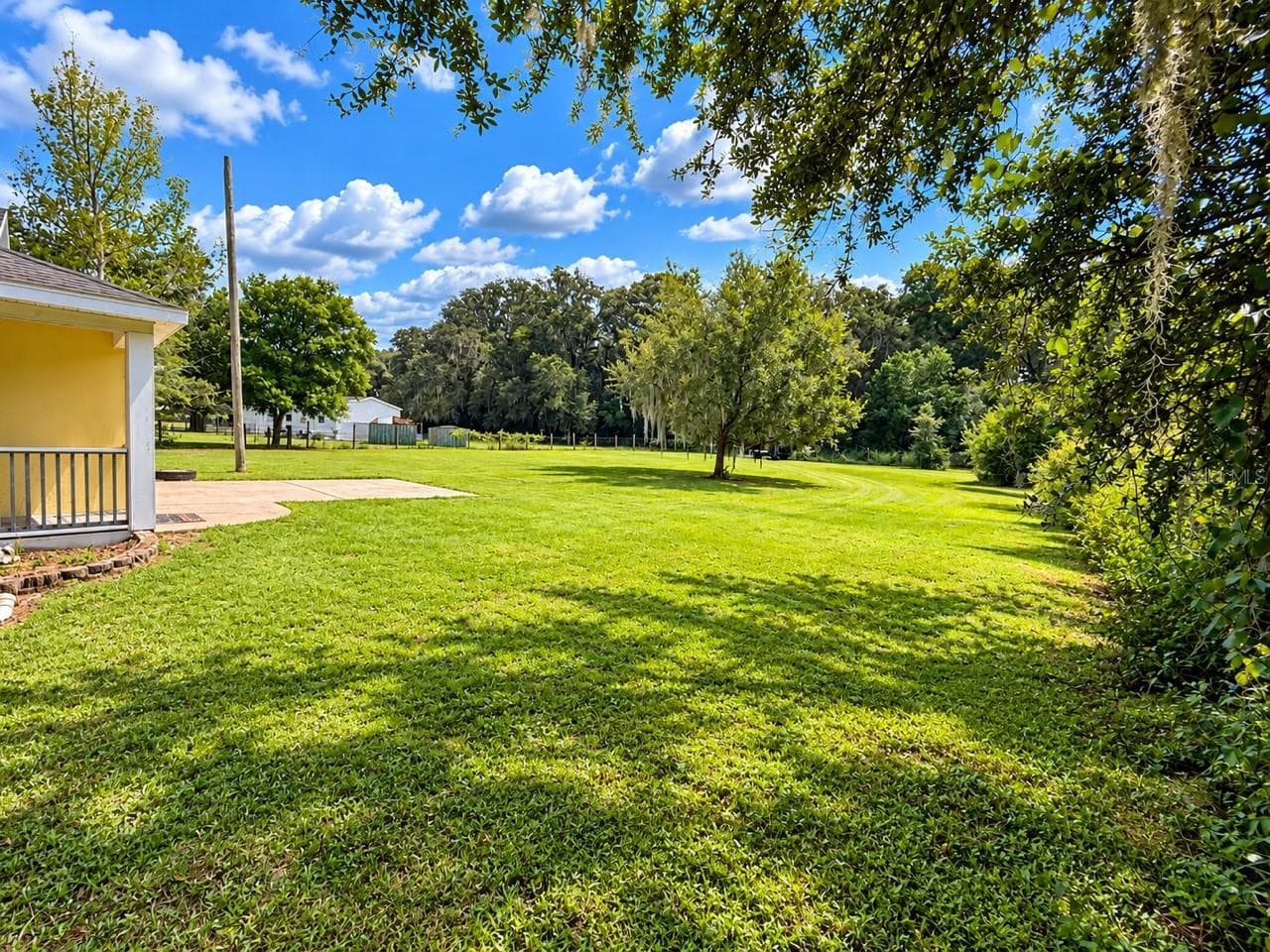 Single Family Residence at 26143 LAMBETH RD, BROOKSVILLE, photo 15 of 61